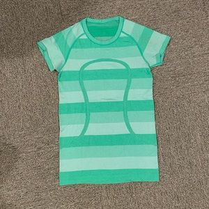Lululemon Swiftly Tech Short Sleeve Shirt